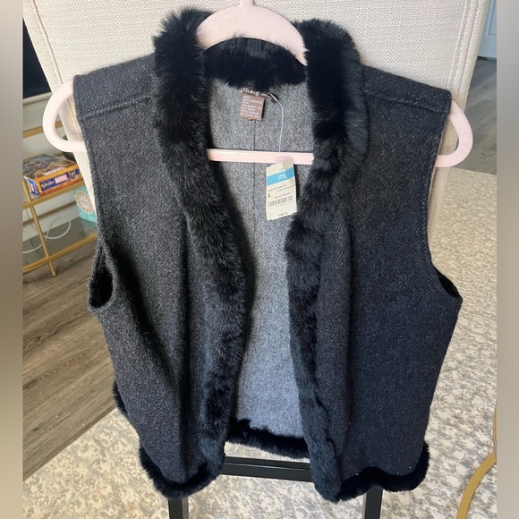 NWT J. McLaughlin Alina Cashmere Fur Trim Luxury Open Vest, Black and Gray, L - Picture 1 of 7
